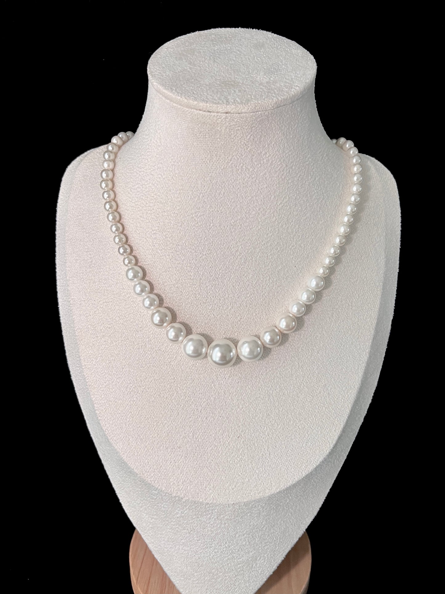 Graduate Pearl Necklace