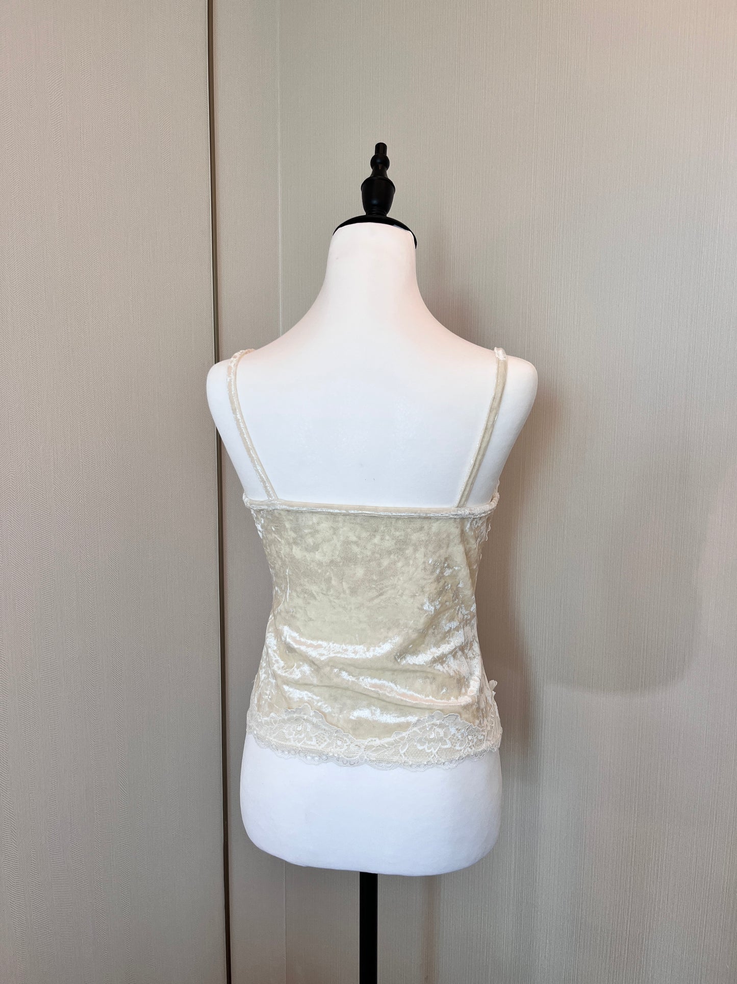 Lace Cream