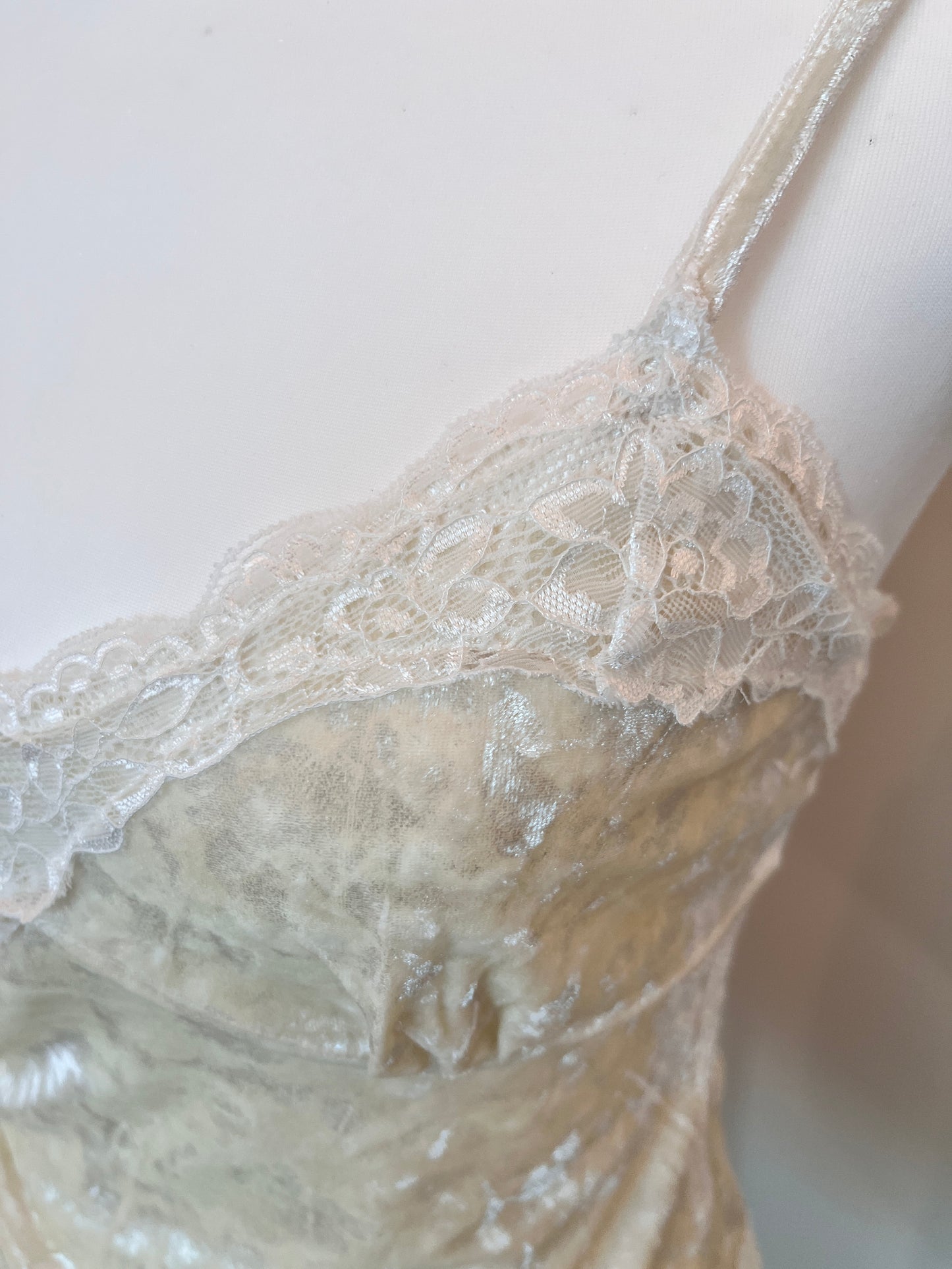 Lace Cream