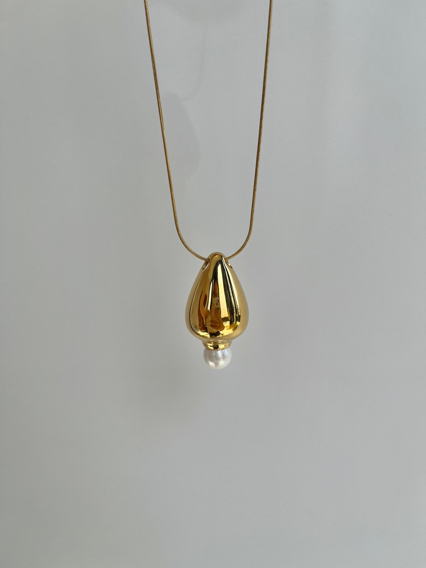 Pearl Essence Necklace