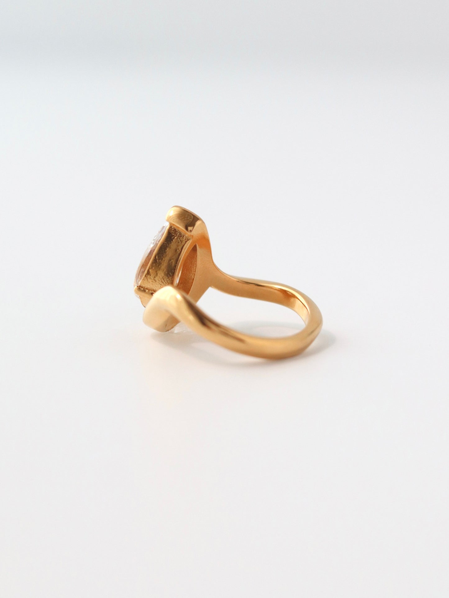 Lustre Curve