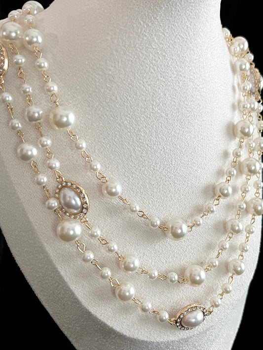 Oval Pearls Chain Necklace