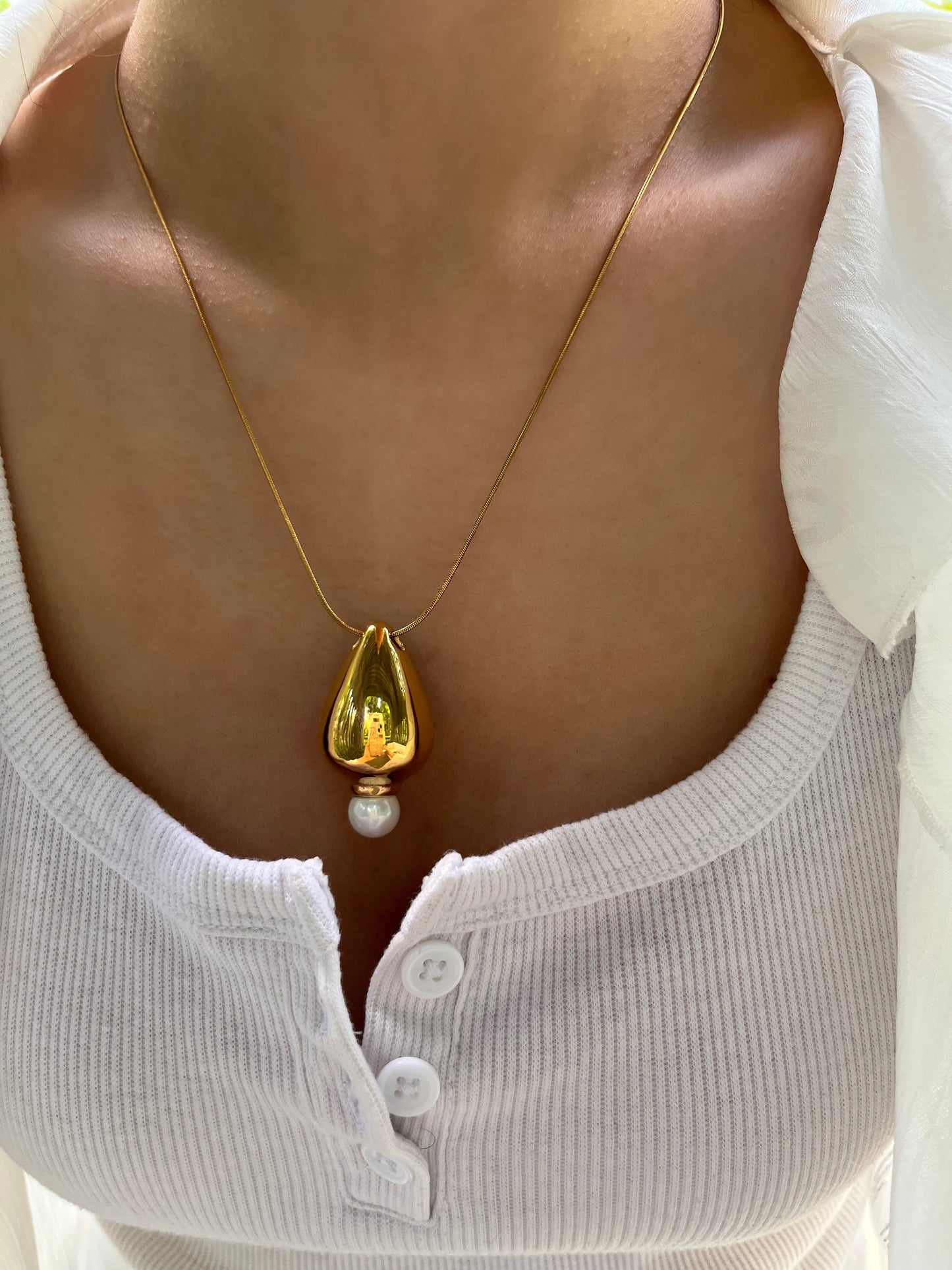 Pearl Essence Necklace