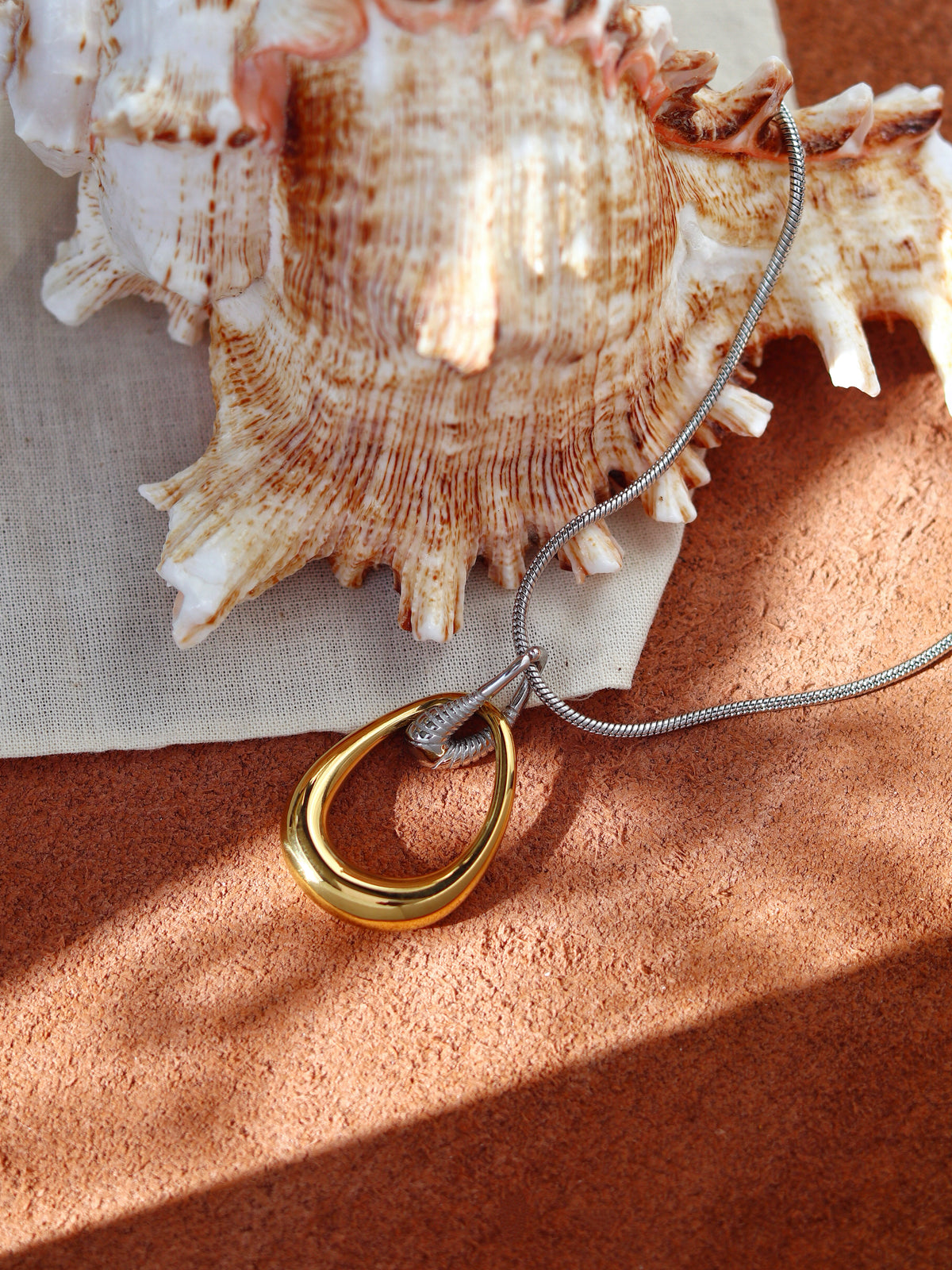 Gilded Loop