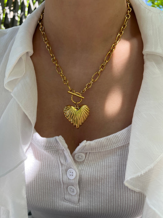 Heart Glow Necklace