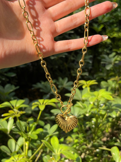 Heart Glow Necklace